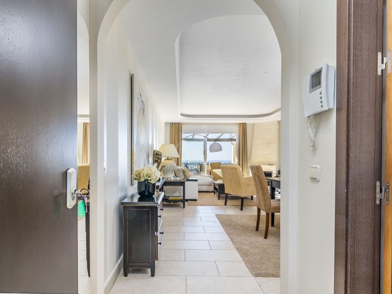 Penthouse for Sale in Benahavís, Malaga 10