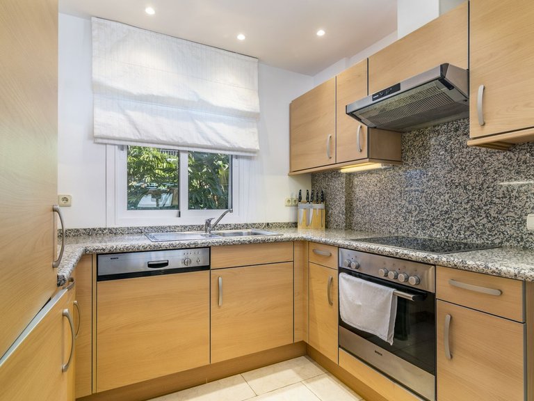 Penthouse for Sale in Benahavís, Malaga 12