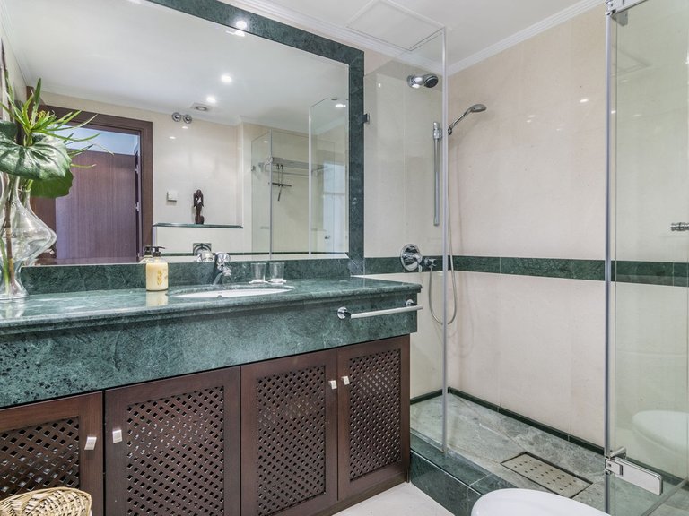 Penthouse for Sale in Benahavís, Malaga 19