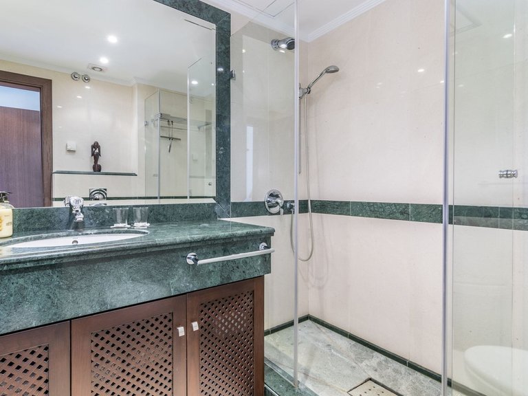 Penthouse for Sale in Benahavís, Malaga 20