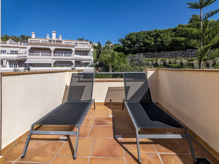 Penthouse for Sale in Benahavís, Malaga 39