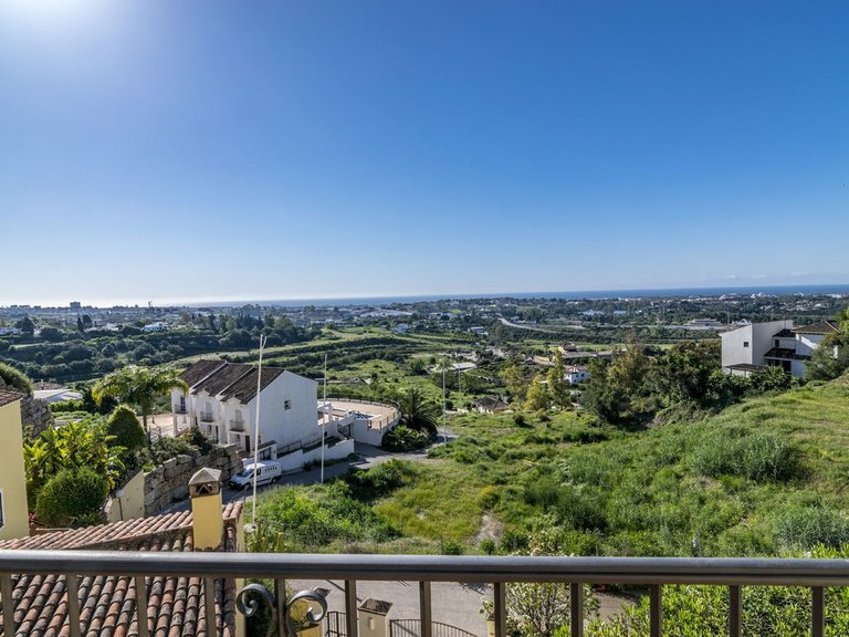 Penthouse for Sale in Benahavís, Malaga 46