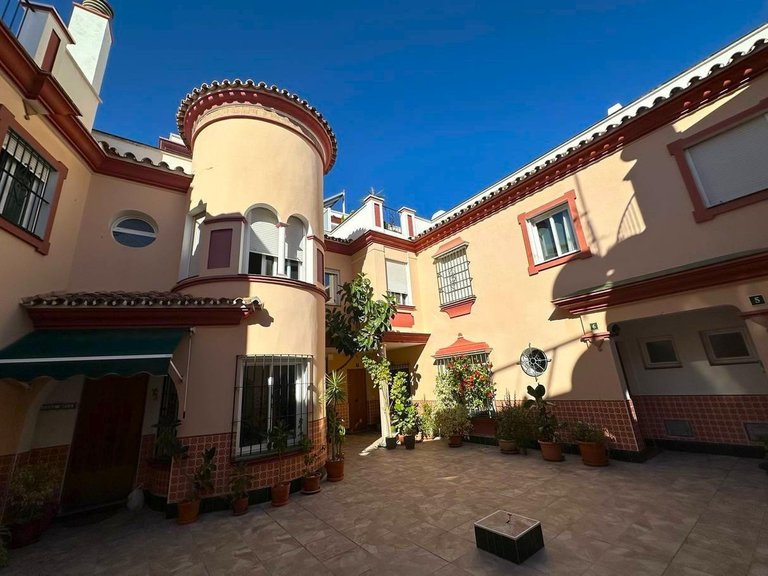 Villa for Sale in Estepona, Malaga 4
