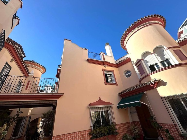 Villa for Sale in Estepona, Malaga 6