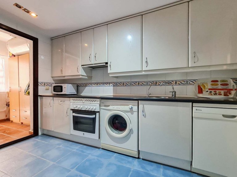 Apartment for Sale in Nueva Andalucía, Malaga 10