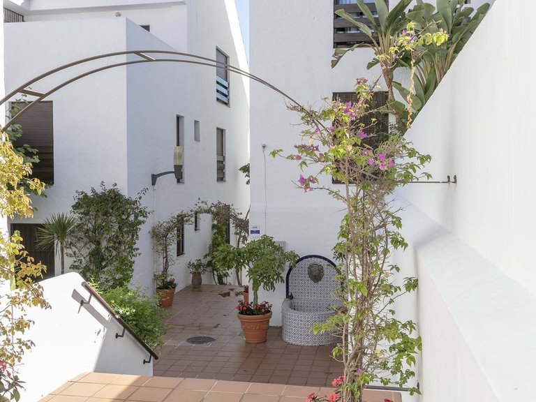 Apartment for Sale in Nueva Andalucía, Malaga 12