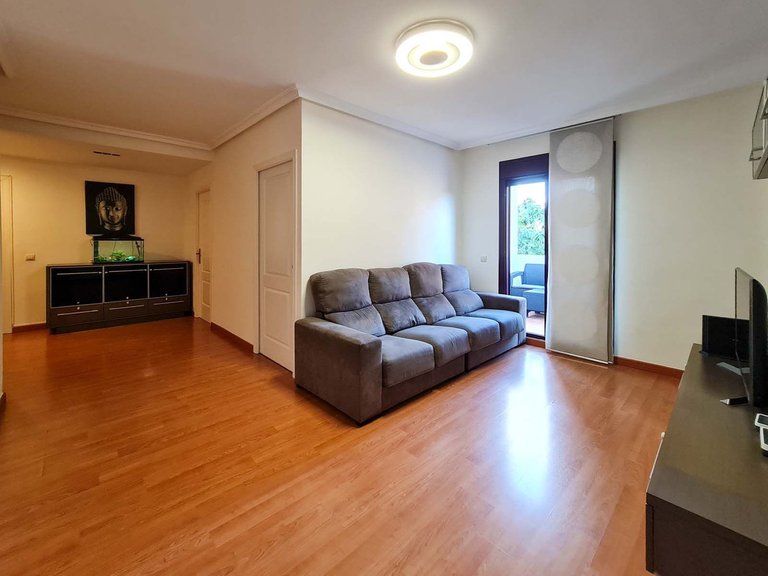 Apartment for Sale in Nueva Andalucía, Malaga 4