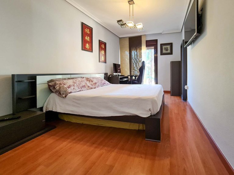 Apartment for Sale in Nueva Andalucía, Malaga 6