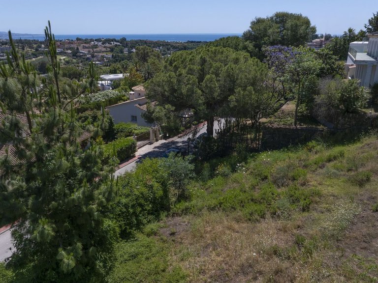 Plot for Sale in Nueva Andalucía, Malaga 24