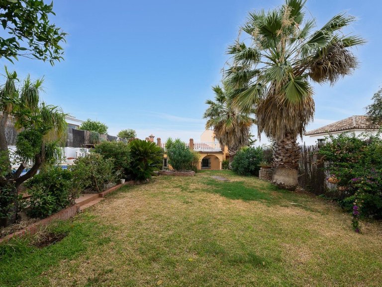 Villa for Sale in Alhaurín El Grande, Malaga 11