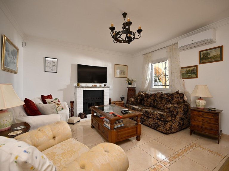 Villa for Sale in Alhaurín El Grande, Malaga 16