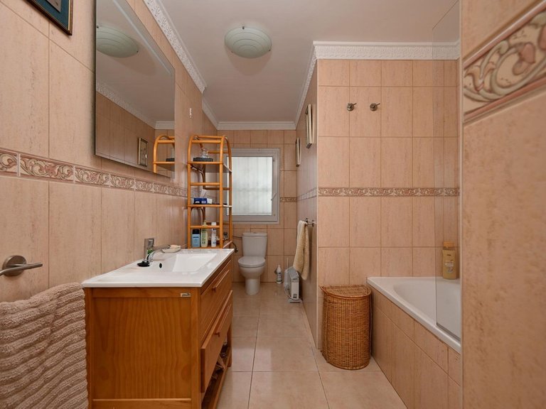 Villa for Sale in Alhaurín El Grande, Malaga 6