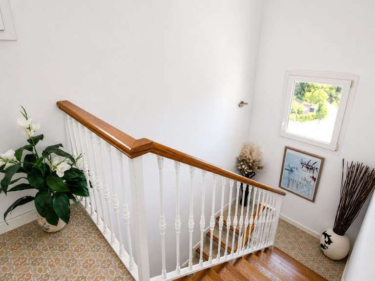 Villa for Sale in Sierrezuela, Malaga 29
