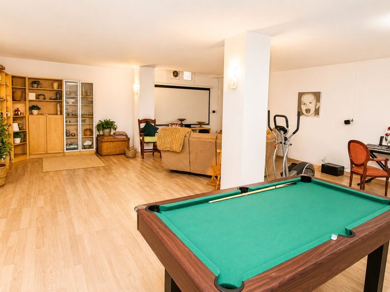 Villa for Sale in Sierrezuela, Malaga 34