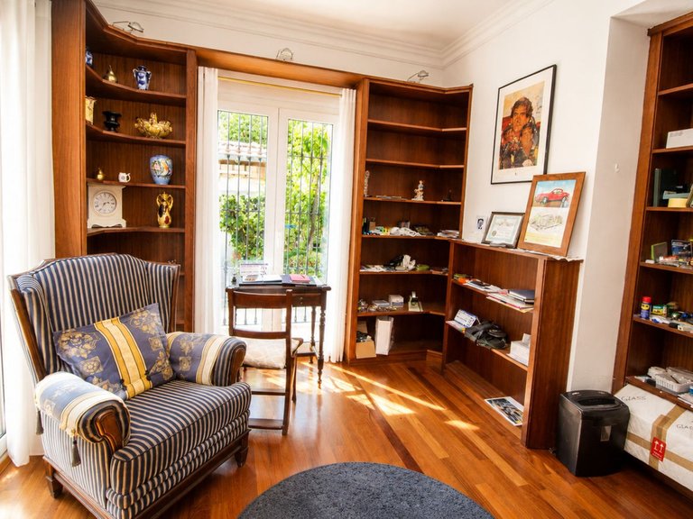 Villa for Sale in Sierrezuela, Malaga 8