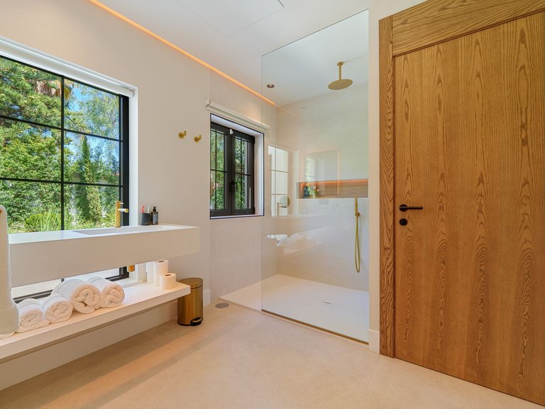 Villa for Sale in Puerto Banus, Malaga 31