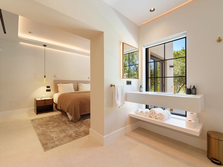 Villa for Sale in Puerto Banus, Malaga 34