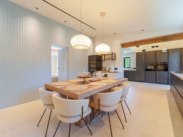Villa for Sale in Puerto Banus, Malaga 35