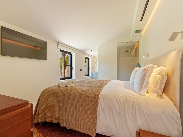 Villa for Sale in Puerto Banus, Malaga 38