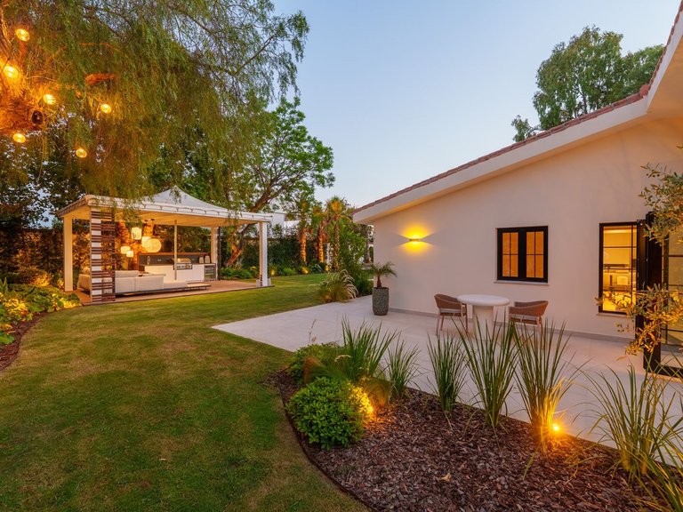 Villa for Sale in Puerto Banus, Malaga 49