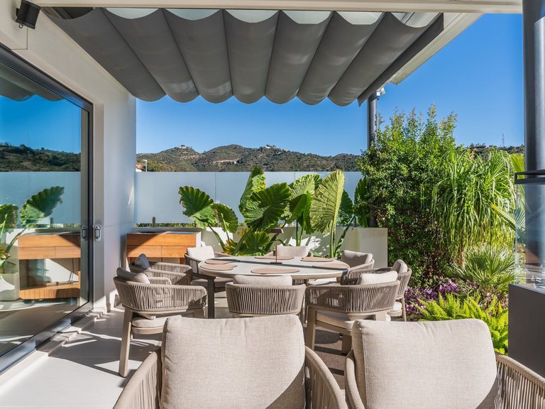 Villa for Sale in Santa Clara, Malaga 10