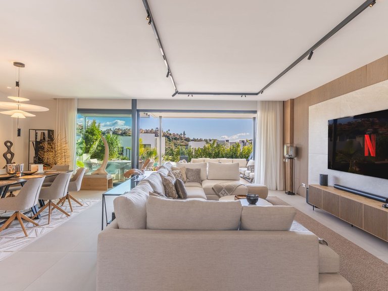 Villa for Sale in Santa Clara, Malaga 4