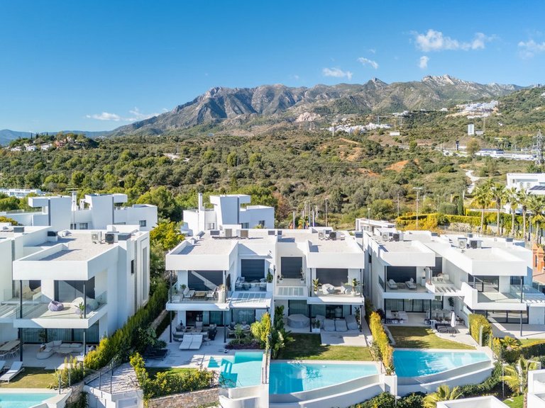 Villa for Sale in Santa Clara, Malaga 44