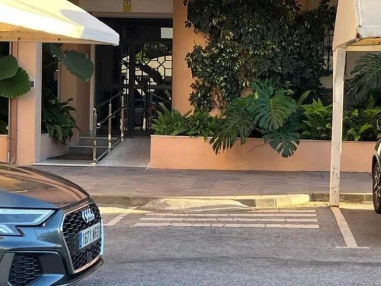 Apartment for Sale in Nueva Andalucía, Malaga 16