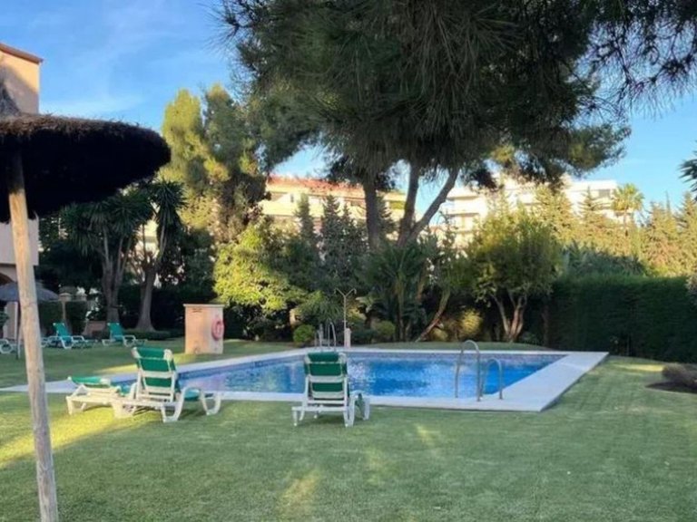 Apartment for Sale in Nueva Andalucía, Malaga 21