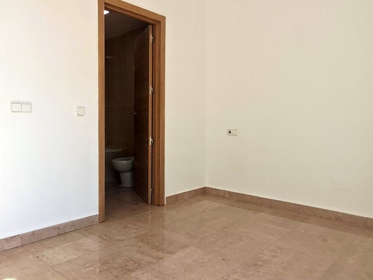 Apartment for Sale in La Duquesa, Malaga 11