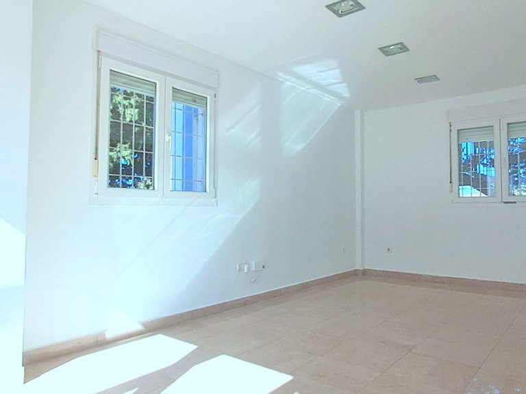 Apartment for Sale in La Duquesa, Malaga 7