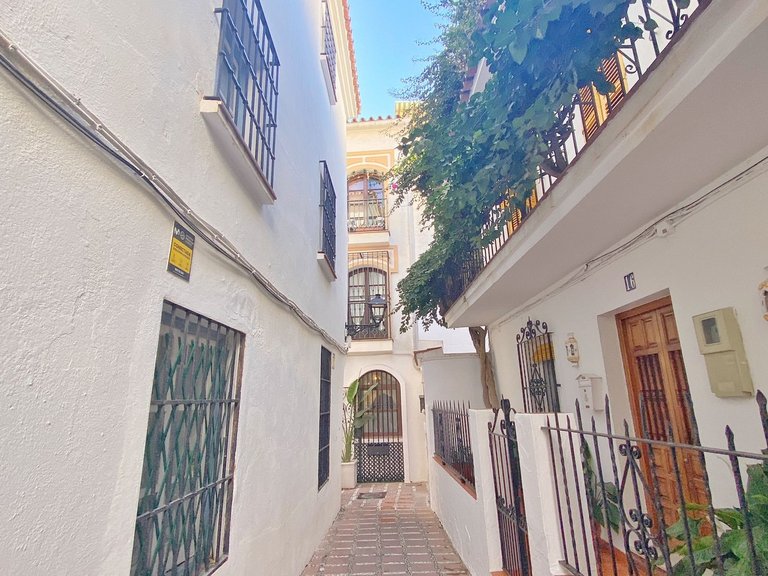 Apartment for Sale in Marbella, Malaga 39