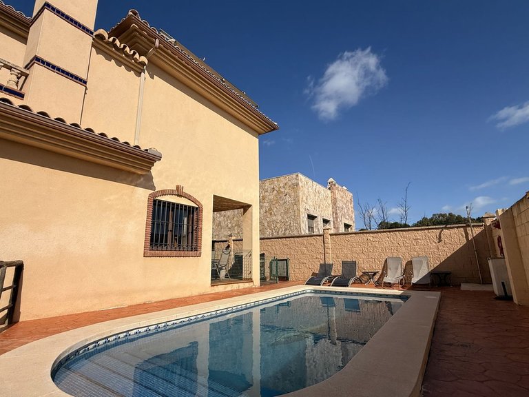 Villa for Sale in Torremolinos, Malaga 23