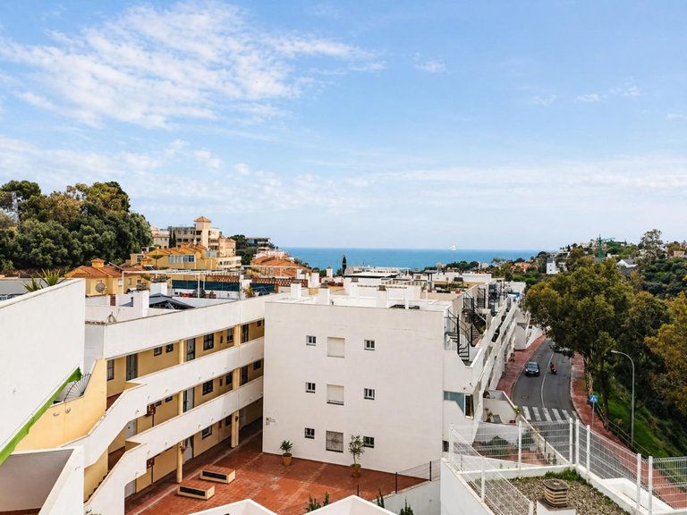 Apartment for Sale in Torrequebrada, Malaga 30