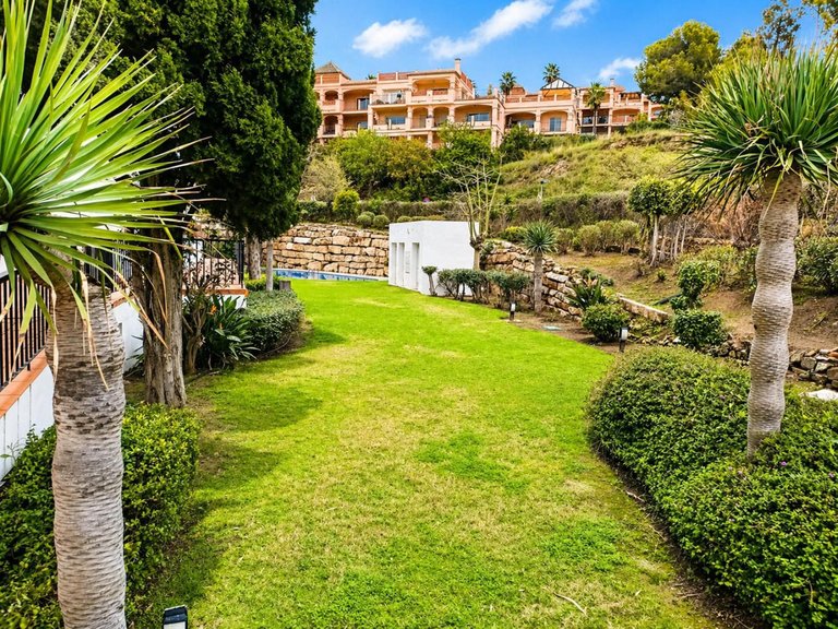 Apartment for Sale in Torrequebrada, Malaga 41