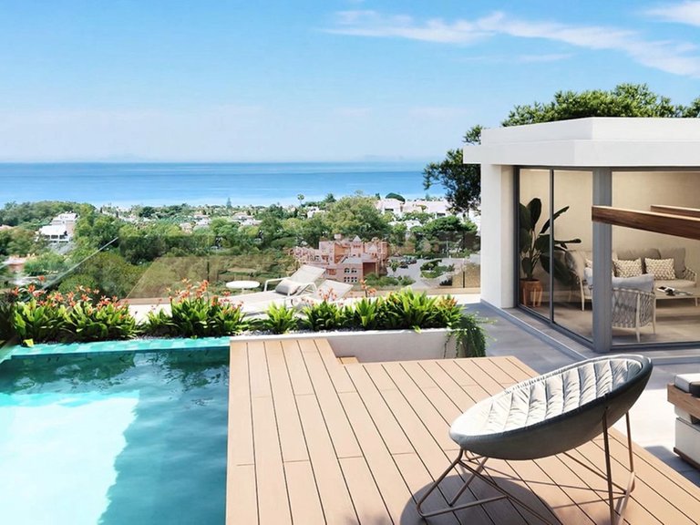 Penthouse for Sale in Marbella, Malaga 1