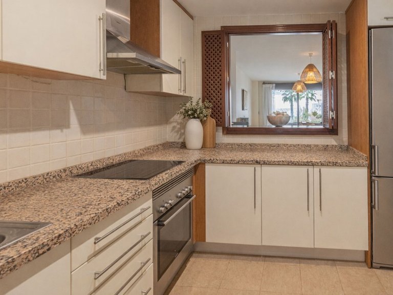 Apartment for Sale in La Alcaidesa, Cadiz 4