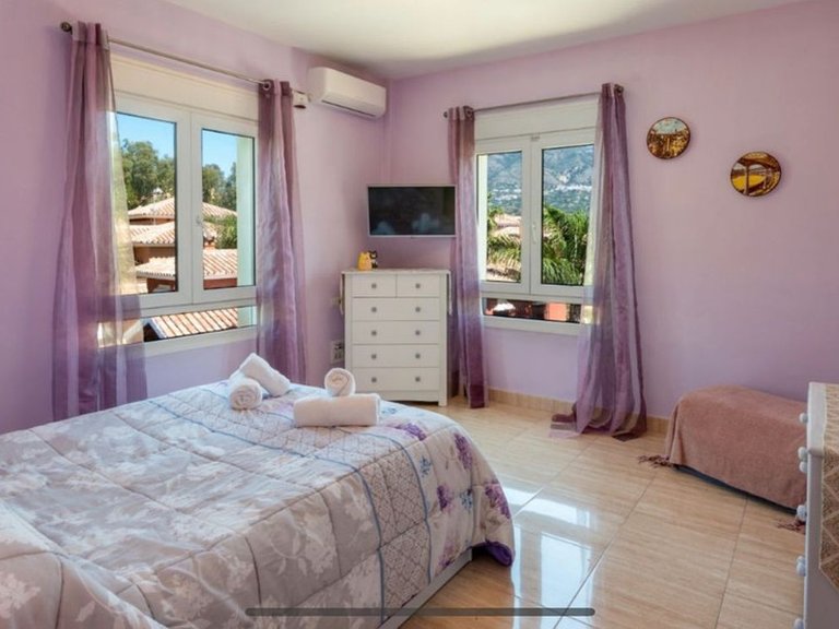 Villa for Sale in Mijas Costa, Malaga 24