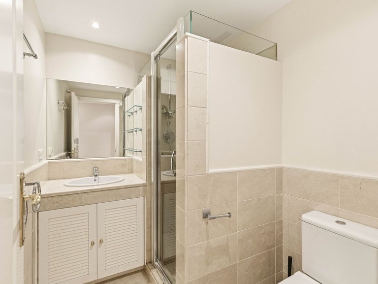 Apartment for Sale in Los Arqueros, Malaga 12