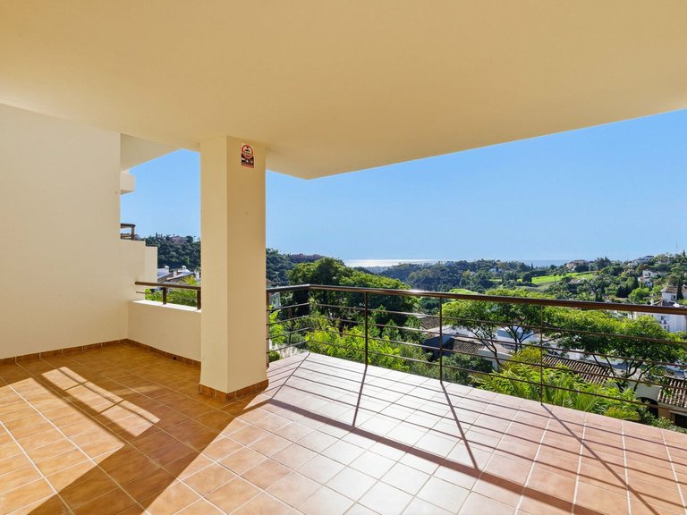 Apartment for Sale in Los Arqueros, Malaga 15