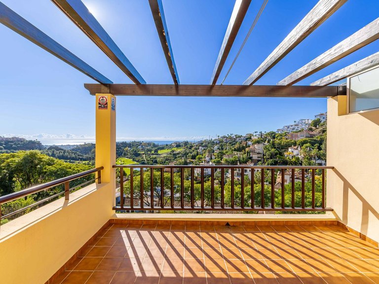 Apartment for Sale in Los Arqueros, Malaga 9
