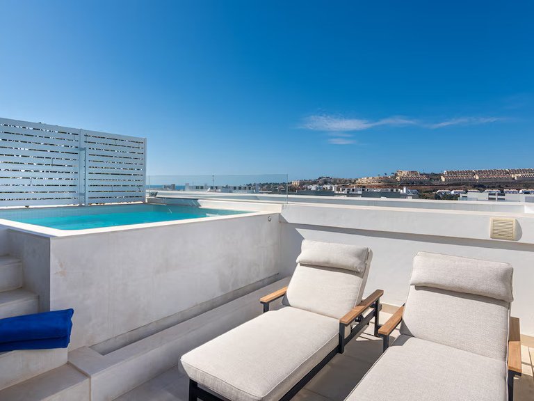 Villa for Sale in La Cala De Mijas, Malaga 1
