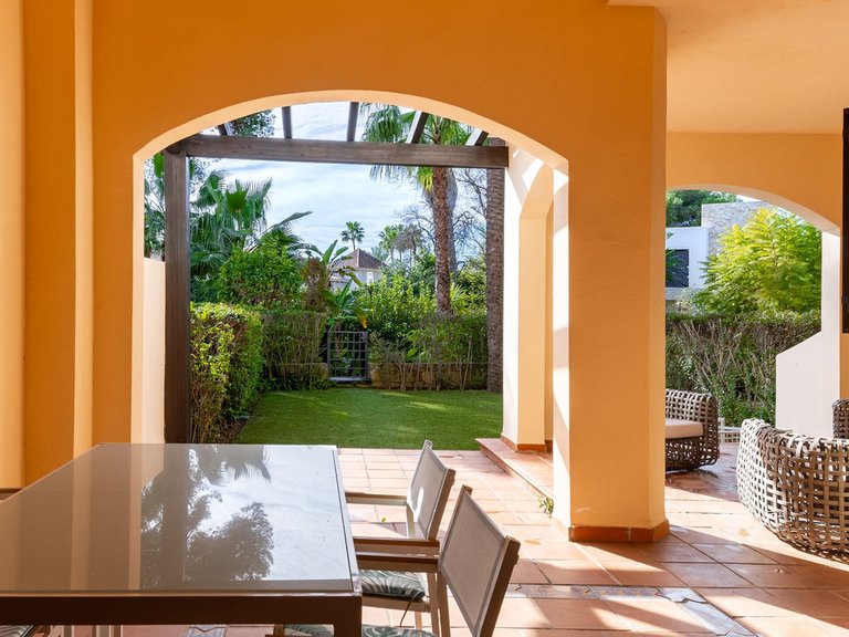 Apartment for Sale in Puerto Banús, Malaga 13