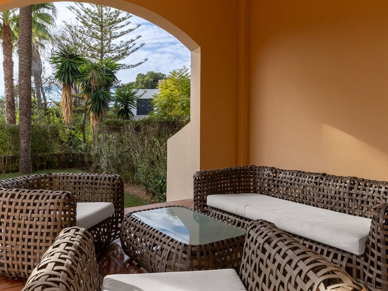 Apartment for Sale in Puerto Banús, Malaga 14