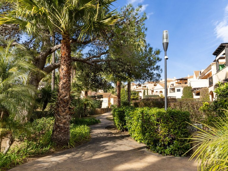 Apartment for Sale in Puerto Banús, Malaga 5