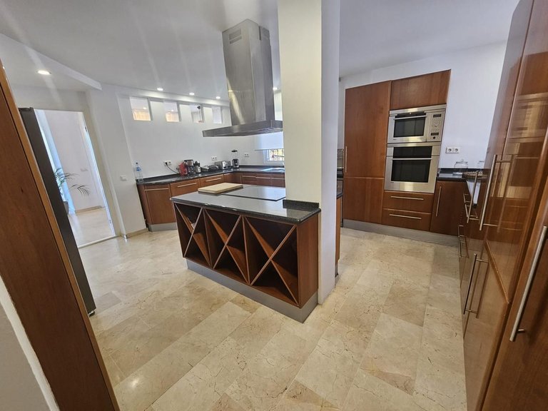 Villa for Sale in Benalmadena, Malaga 16