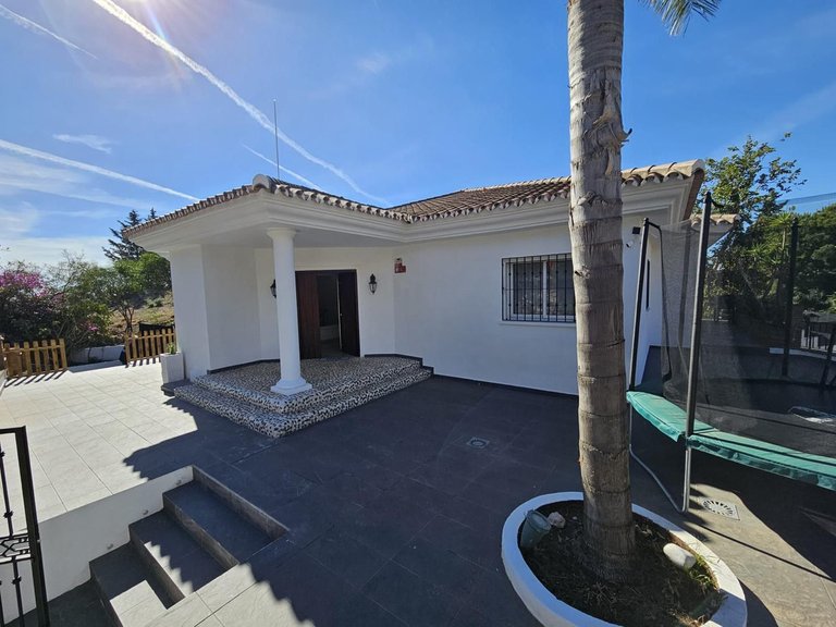 Villa for Sale in Benalmadena, Malaga 28