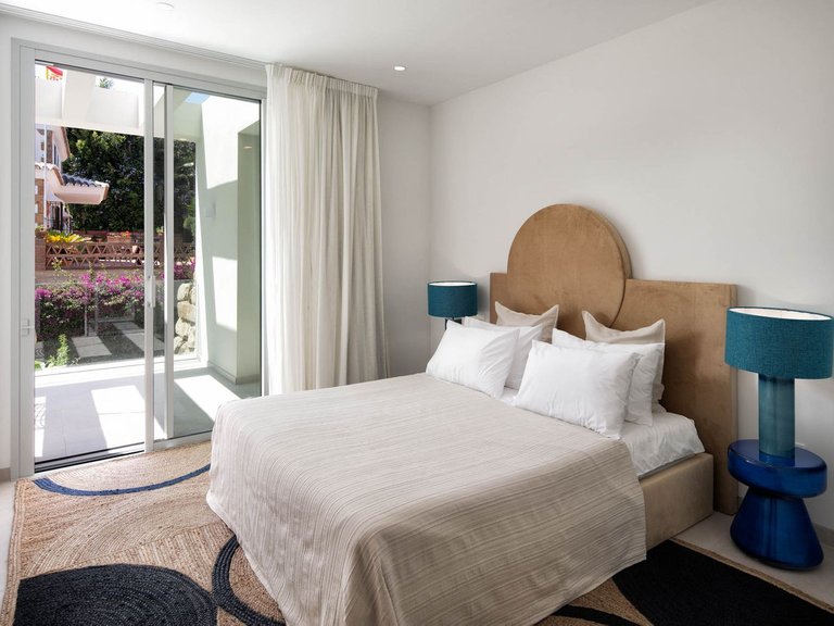 Villa for Sale in Elviria, Malaga 20