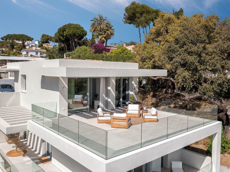 Villa for Sale in Elviria, Malaga 7