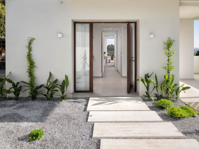 Villa for Sale in Elviria, Malaga 9